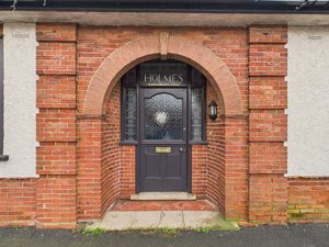 Holmes Chambers- click for photo gallery